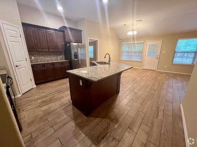 514 Ridge Point Dr