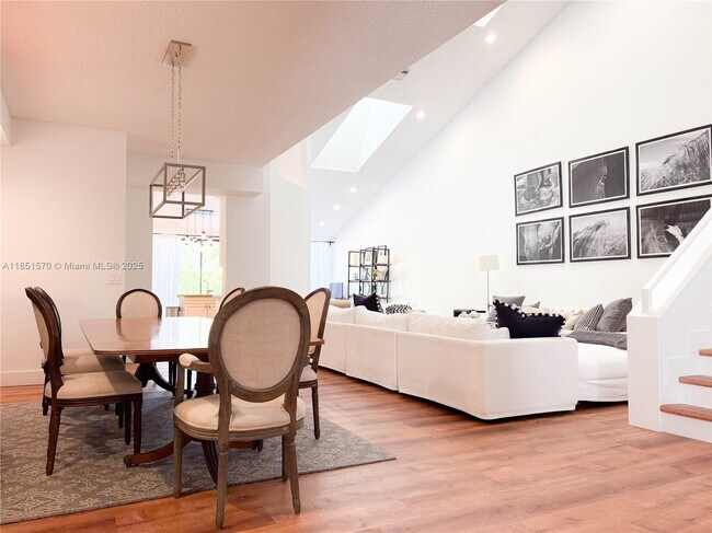 Foto del edificio - 2530 Windsor Way Ct