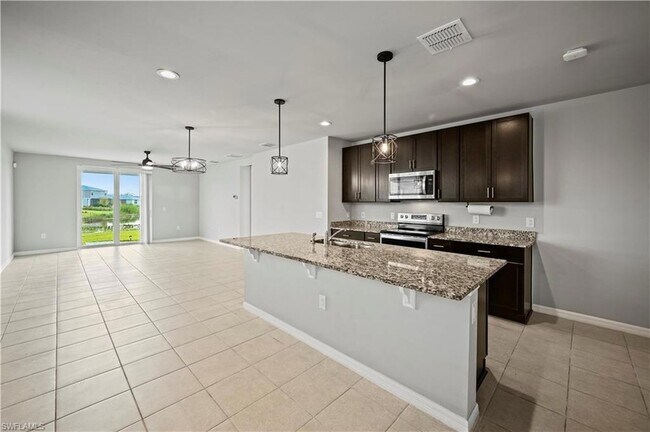 Foto del edificio - 43744 Cattleman Dr