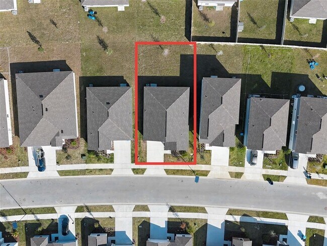 Foto del edificio - 3075 Totem Rd