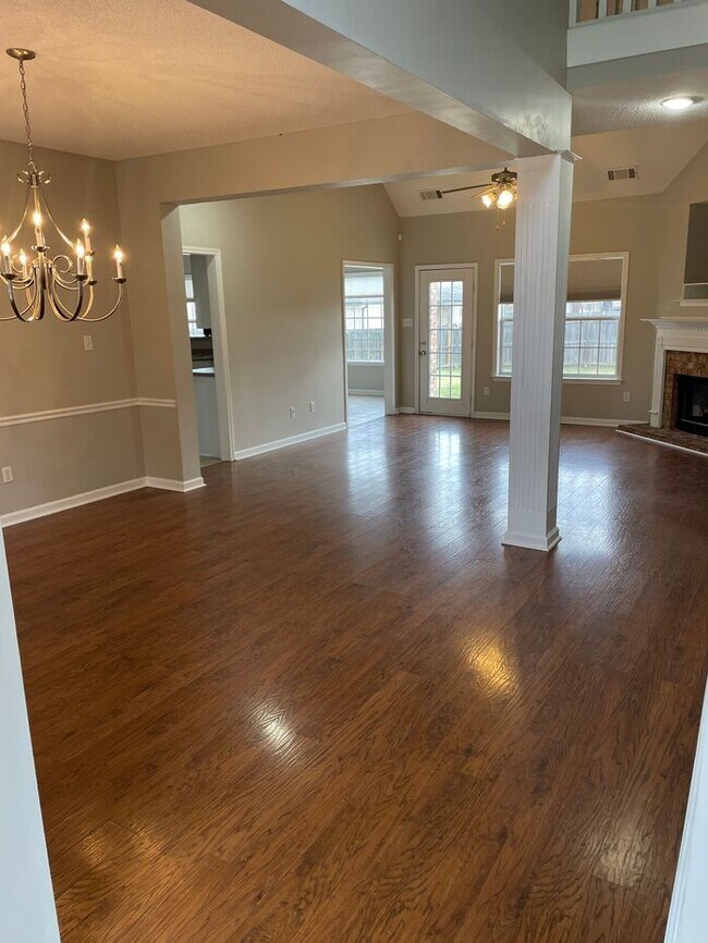 Foto del edificio - Four Bedroom Lakeland Home