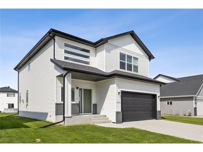 Building Photo - 5476 Lori Ln W