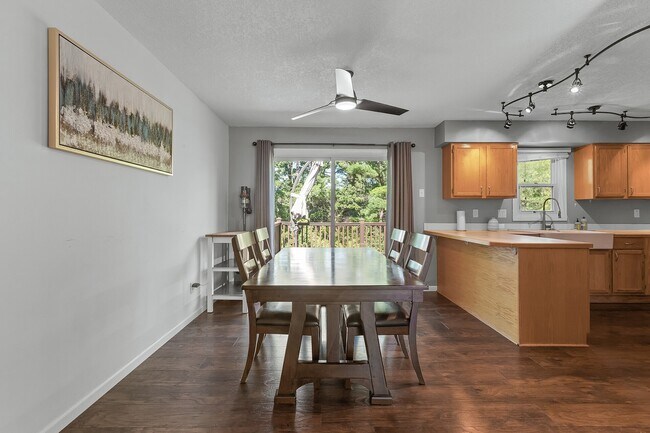 Building Photo - 8656 Windward Circle