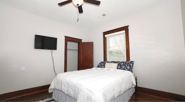 Foto del edificio - 4603 White Ave