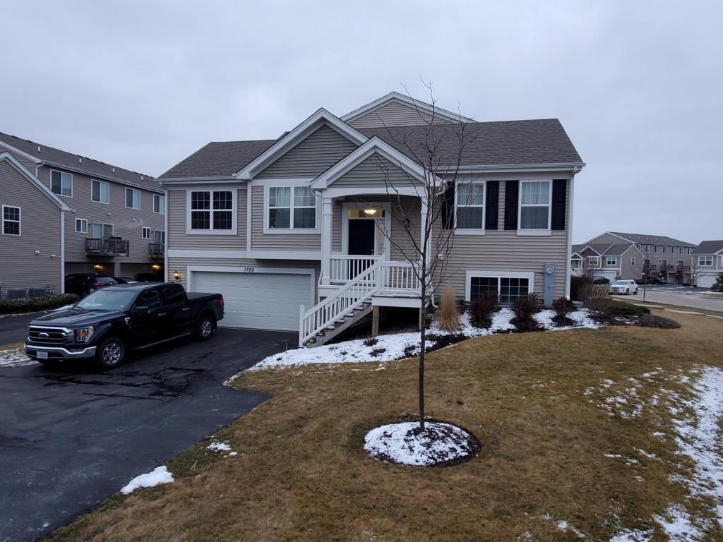 1782 Ruby Dr, Pingree Grove, IL 60140 Townhome Rentals in Pingree