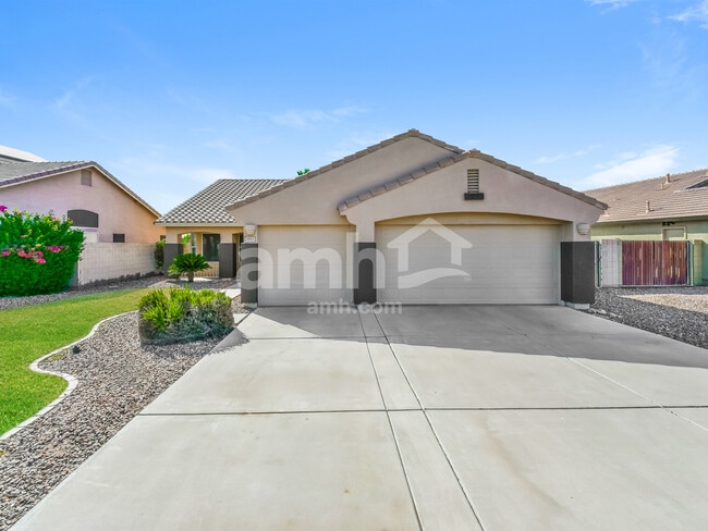 Building Photo - 3883 S Bridal Vail Dr