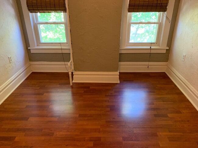 Foto del edificio - 6829 McPherson Blvd