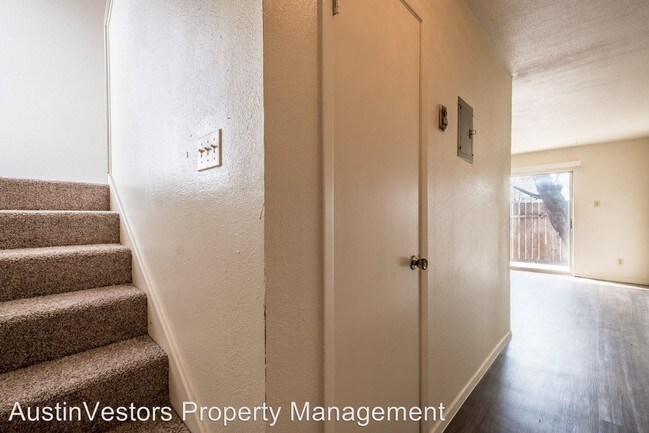 Foto del edificio - 2901 Sweeney Ln