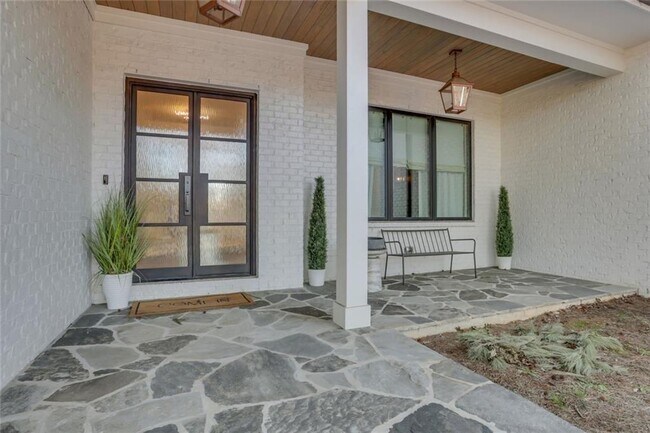 Foto del edificio - 1200 Moores Mill Rd NW