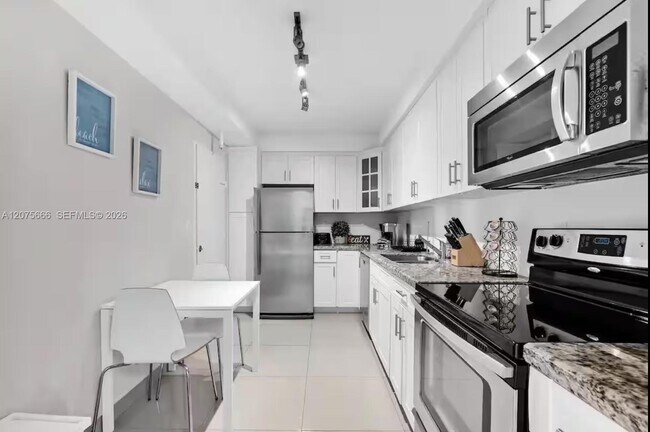 Foto del edificio - 4001 S Ocean Dr