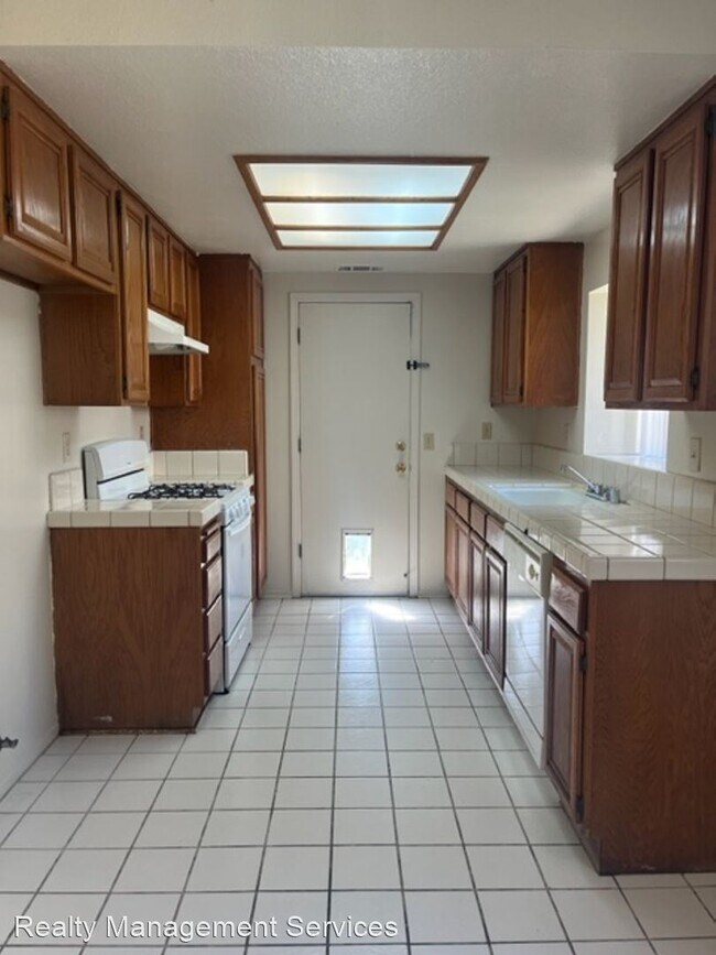 Building Photo - 3 br, 2.5 bath House - 6911 Creamery Ln.