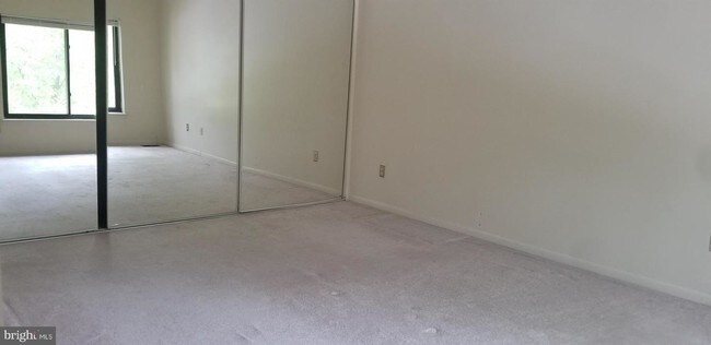 Foto del edificio - 5465 Enberend Terrace