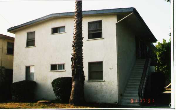 Building Photo - 717 Sunset Ave
