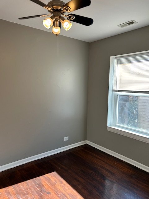 Foto del edificio - 2037 N Kildare Ave