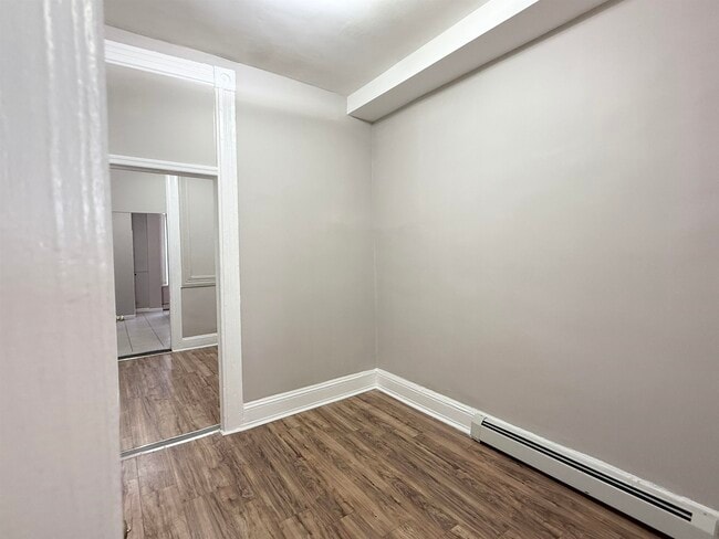 Building Photo - 90 Jordan Ave