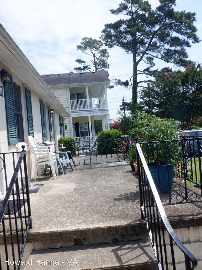 Building Photo - 1 br, 1 bath House - 611 Delaware Avenue
