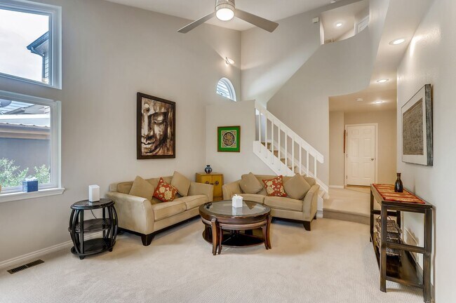 Foto del edificio - Lake views from this 4BDR home in Boulder CO!
