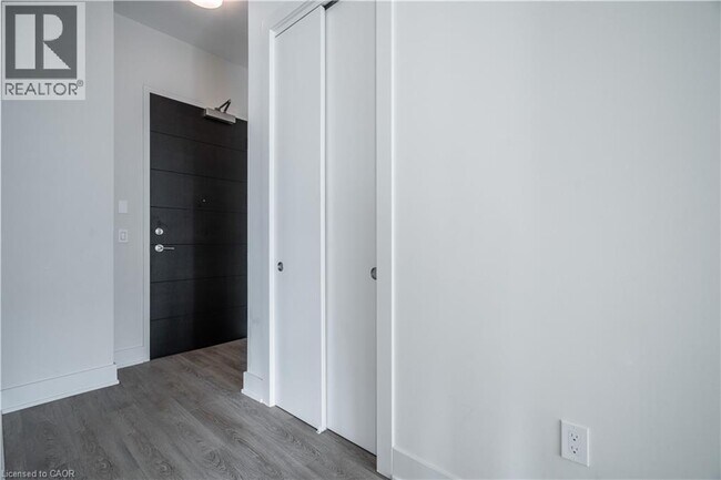 Photo du bâtiment - 212 King William St