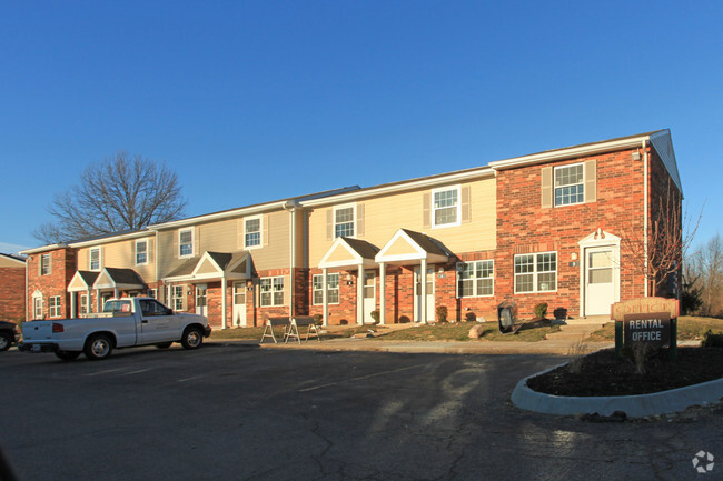 Building Photo - Eminence Village