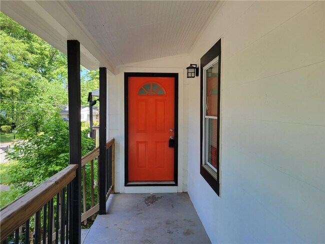 Foto del edificio - 1221 Campbellton Pl SW