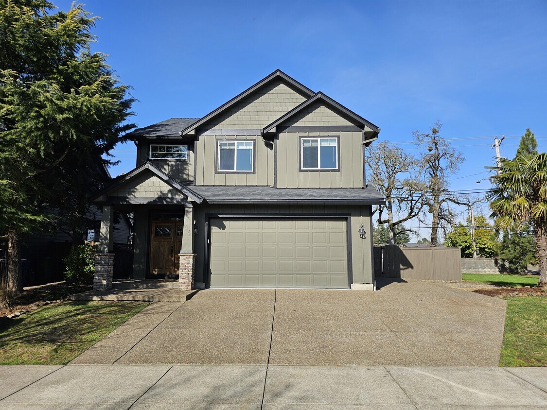 913 Pintail St, Silverton, OR 97381 House Rental in Silverton, OR