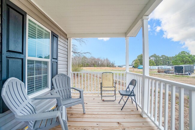 Building Photo - 2446 Peartree Rd