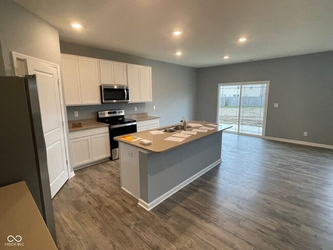 Building Photo - 11273 N Heirloom Dr