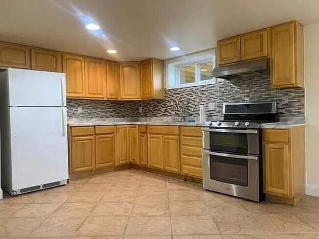 Foto del edificio - For Rent - Charming 2 Bed / 1 Bath Home in Stormville, NY (1,000 Sq Ft)