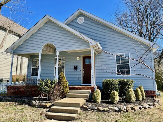 Foto del edificio - 1205 Stainback Ave