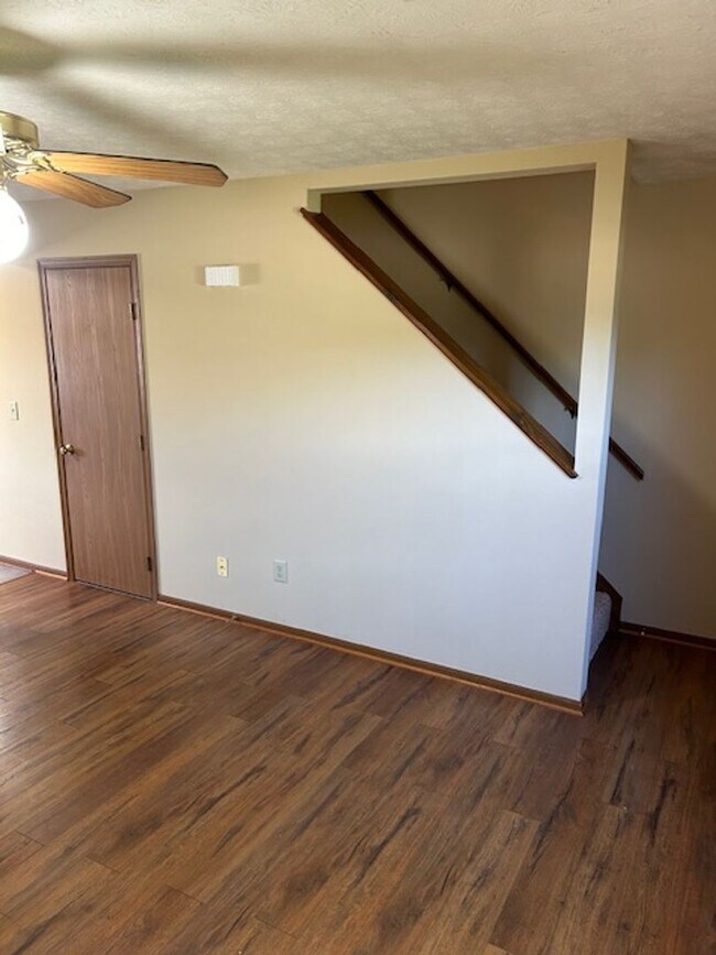 Foto del edificio - 1555 Windridge Pl