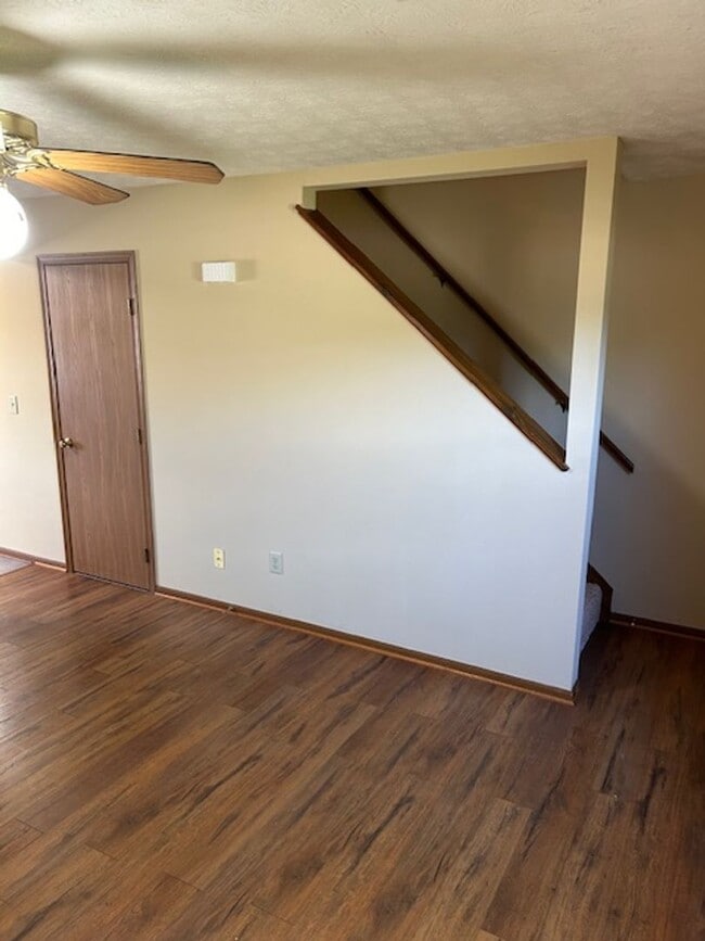 Building Photo - 1555 Windridge Pl