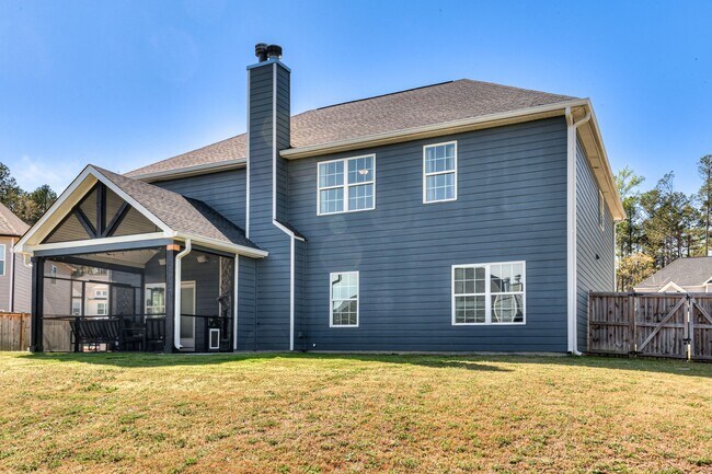 Foto del edificio - Two Story home in Quaker Knoll! Ready now !