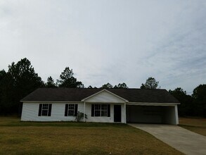 Building Photo - 707 Macey St