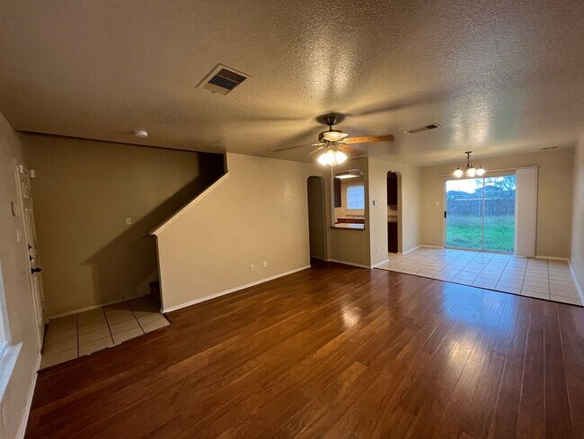 Building Photo - 6042 Kensinger Pass, Converse, TX. 78109