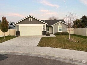 Building Photo - 15066 N Bonelli Ave