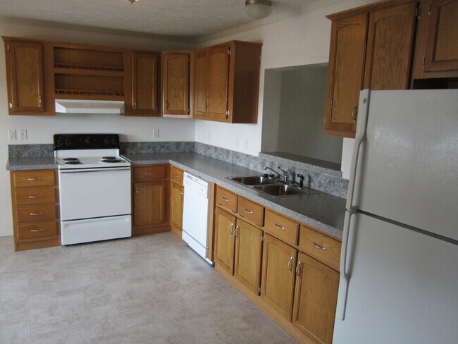 Photo - Great 3 bed 2.5 bath Townhome Style Duplex in Loveland