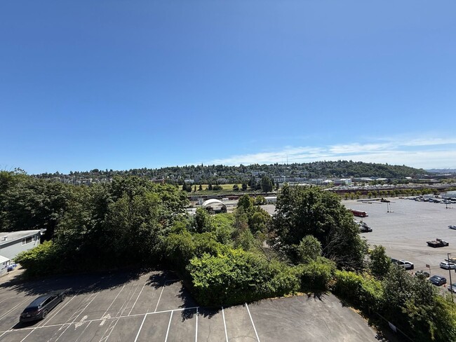 Building Photo - Holly Terrace Condominiums - Magnolia
