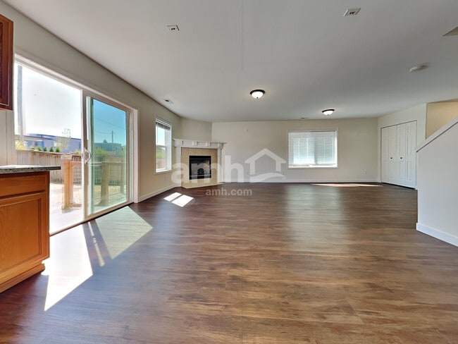 Foto del edificio - 9944 Terra Glenn Street Southeast