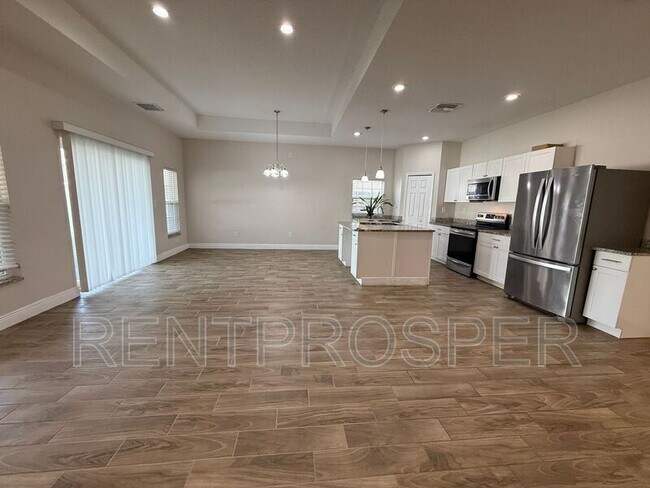 Foto del edificio - 4329 Lenox Blvd