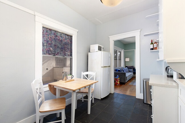 Building Photo - 1421 29th St