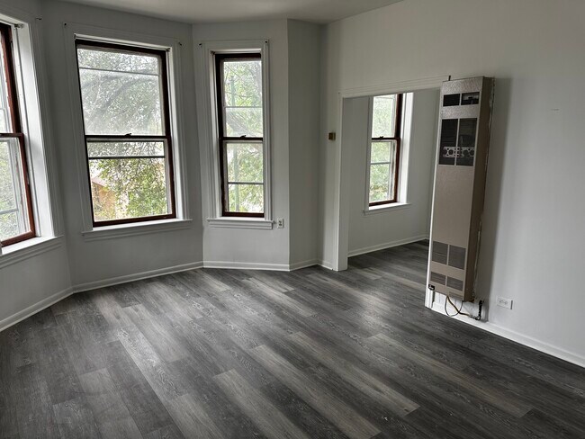 Building Photo - 3619 S Damen Ave