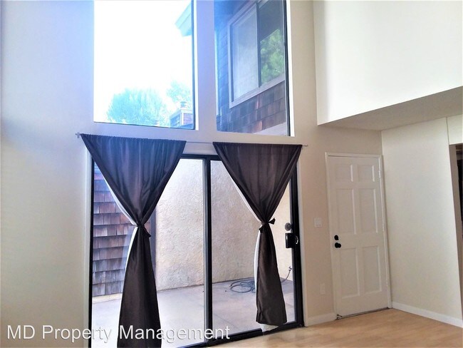 Foto del edificio - 3 br, 2 bath House - 3667 Country Club Dr. #A