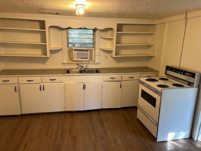 Foto del edificio - 1,000.00 MOVE-IN-SPECIAL