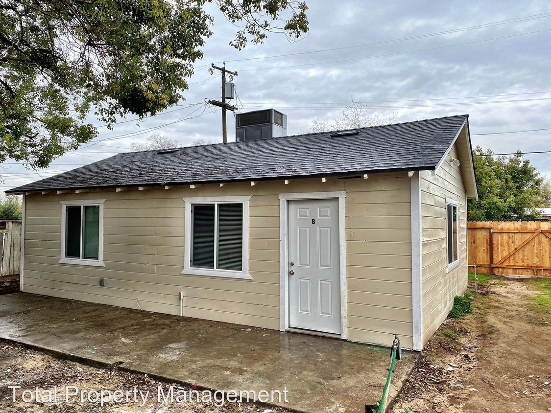 Primary Photo - 12698 1st Dr