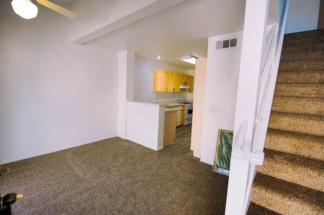 Building Photo - 8023 W Rochelle Ave