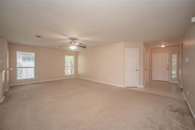 Foto del edificio - 2223 Shady Pine Dr