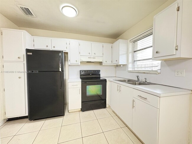 Foto del edificio - 2523 Thomas St