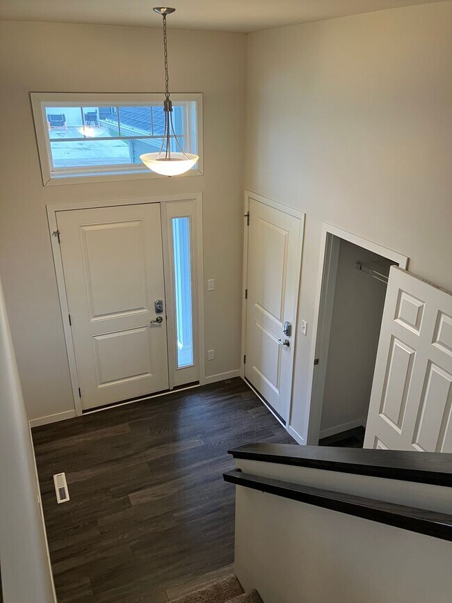 Foto del edificio - 4 Bed 3 Bath Single Family Home Available ...