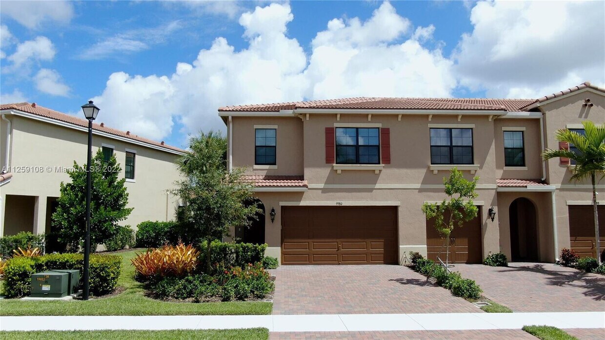 Primary Photo - 9980 Brickhill Dr