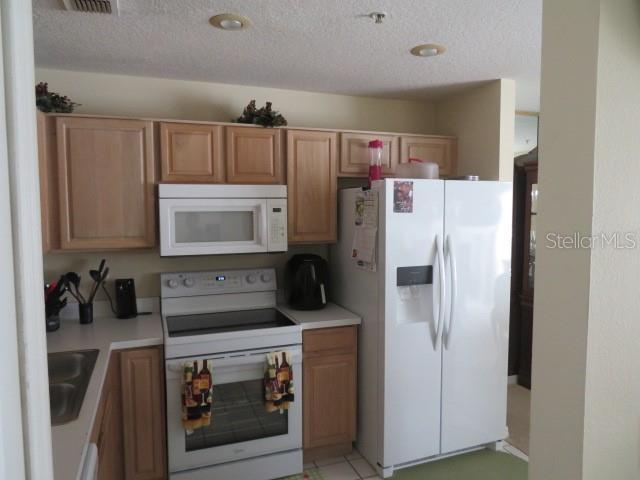 Building Photo - 1188 N Fairway Dr